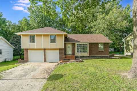 10100 NW Mirror Lake Court, Parkville, MO 64152