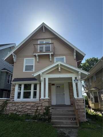 4004 Montgall Avenue, Kansas City, MO 64130