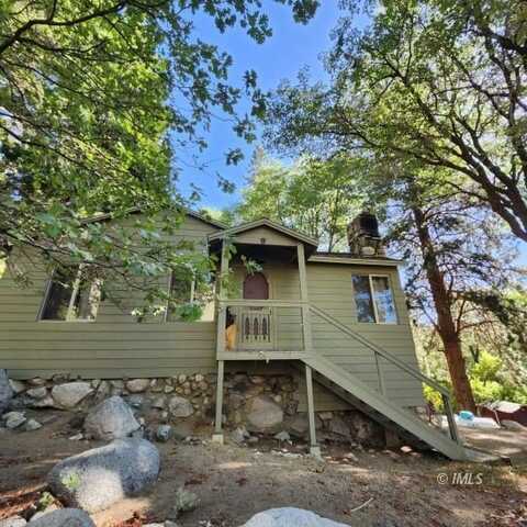 109 Seven Pines Rd, Independence, CA 93526