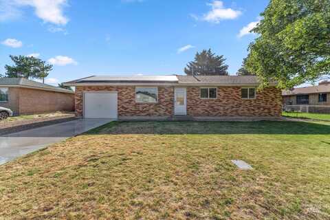 1630 N 7th E, Mountain Home, ID 83647