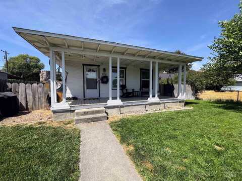 720 4th St., Clarkston, WA 99403