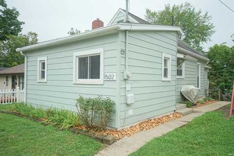 1502 Chestnut Street, Winona Lake, IN 46590