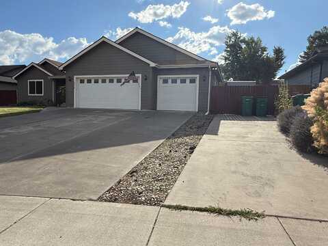 3276 Hammer Street, Klamath Falls, OR 97603