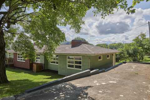 229 Washington Avenue, Newport, TN 37821