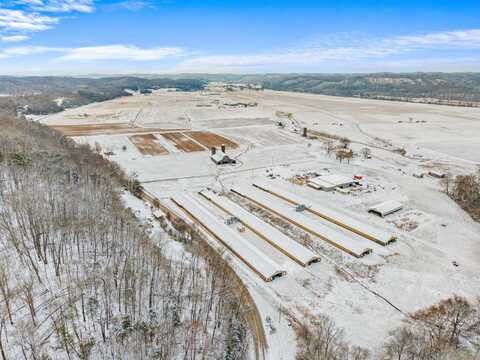 Warrensburg Road, Midway, TN 37809