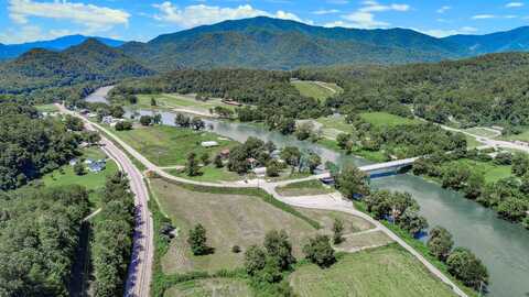 130 & 110 Only Way, Del Rio, TN 37727
