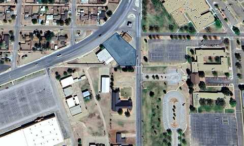 106 Clubview Drive, Levelland, TX 79336