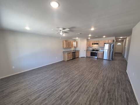 4 Th Place, Lubbock, TX 79416