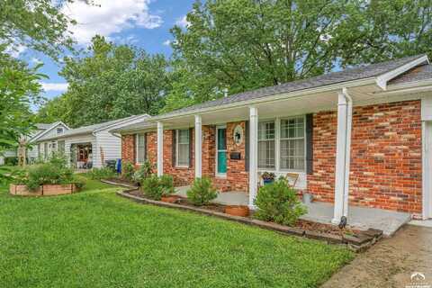 719 Randall Road, Lawrence, KS 66049