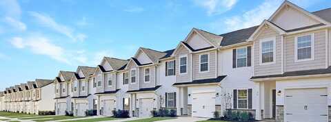 136 Holly Oak Court, Fountain Inn, SC 29644