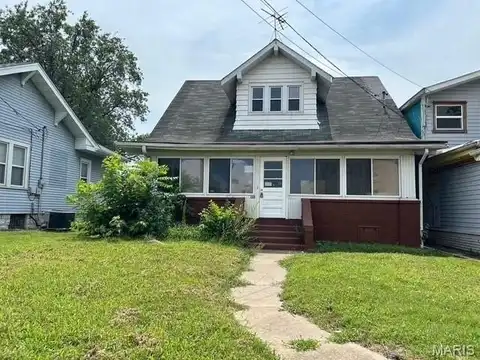 305 Smith Avenue, East Alton, IL 62024