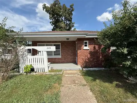 209 Maple Street, Dixon, MO 65459