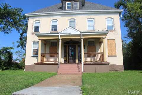 1711 N N Taylor Avenue, Saint Louis, MO 63113