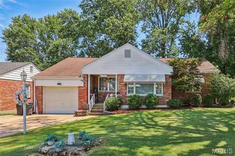 7920 E Yorkshire Drive, Saint Louis, MO 63123