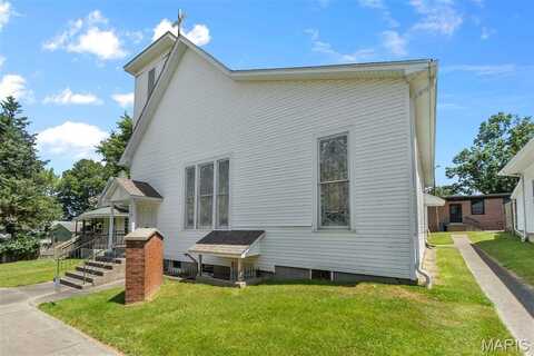 718 4th Street E, Scott City, MO 63780