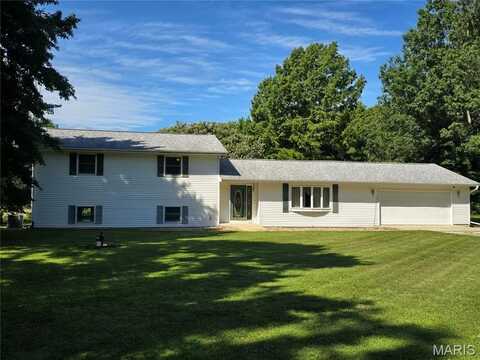 567 Lakecrest Trail, Hillsboro, IL 62049