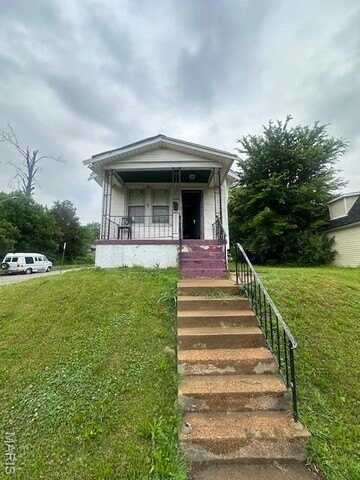 5935 Garesche Avenue, Saint Louis, MO 63136