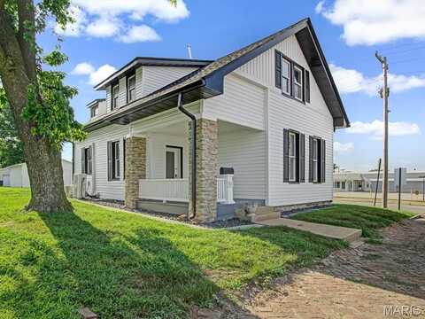 323 N Main Street, Red Bud, IL 62278