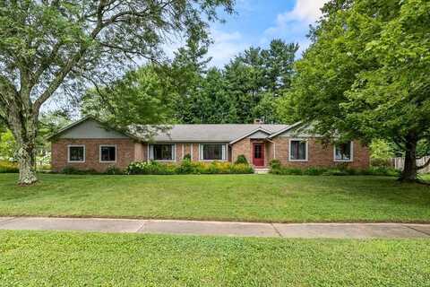 1550 Royal Oak Dr, Mansfield, OH 44906