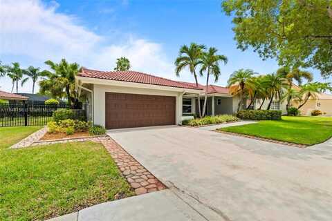 1720 Lakeshore Dr, Weston, FL 33326