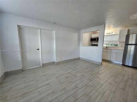 26 SE 13th Ter, Dania Beach, FL 33004