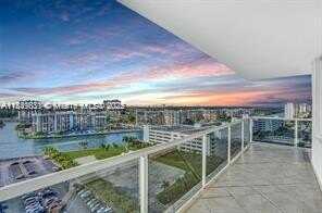 undefined, Hollywood, FL 33019