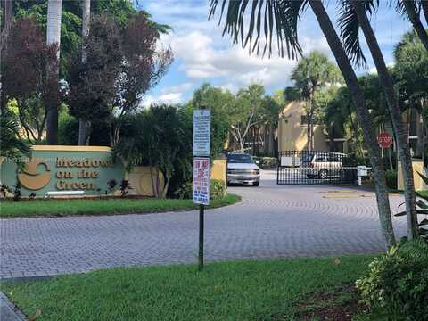 1823 W Meadows Cir W, Boynton Beach, FL 33436