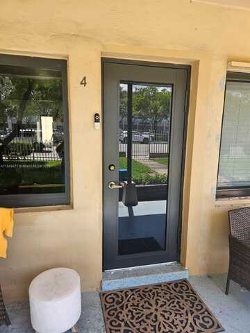 351 E 4th Ave, Hialeah, FL 33010