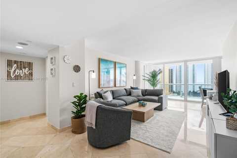16500 Collins Ave, Sunny Isles Beach, FL 33160