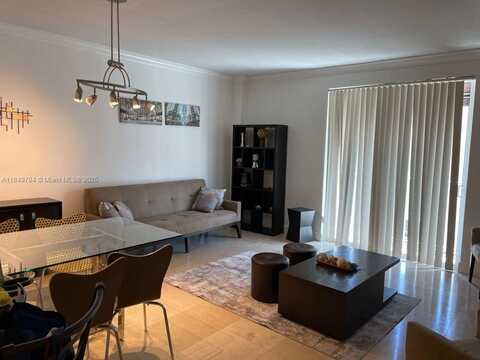 7275 SW 89th St, Miami, FL 33156