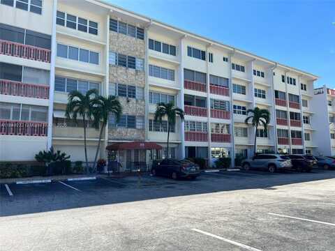 215 SE 3rd Ave, Hallandale Beach, FL 33009