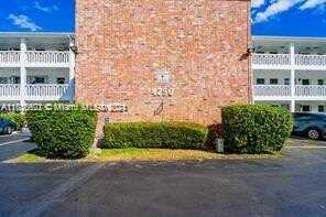 4750 NW 10th Ct, Plantation, FL 33313