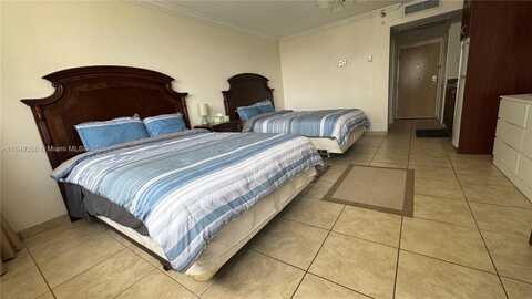 19201 Collins Ave, Sunny Isles Beach, FL 33160