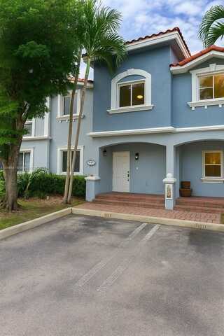 11651 NE 18th Dr, North Miami, FL 33181