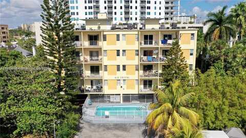 453 SW 2nd St, Miami, FL 33130