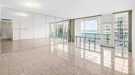 1408 Brickell Bay Dr, Miami, FL 33131