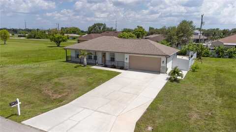 2038 NE 25th St, Cape Coral, FL 33909