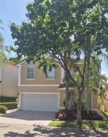 1810 Sweetbay Way, Hollywood, FL 33019