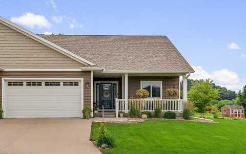 W6461 Oakwood Cir, Holmen, WI 54636