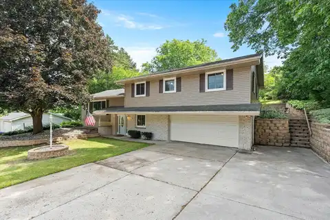 310 Maple Ct, Random Lake, WI 53075