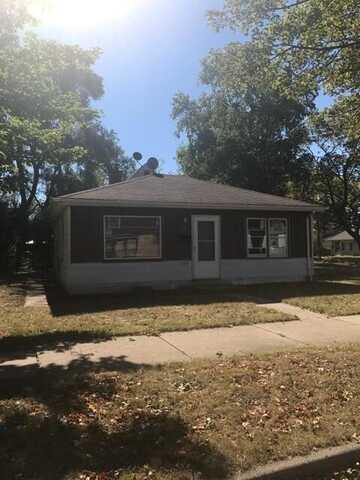 5725 W Carmen Ave, Milwaukee, WI 53218
