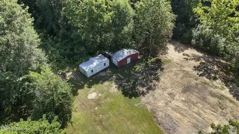 1215 Flag Lake Road, Sarah, MS 38665