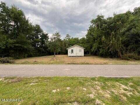 1314 Dubuc Lane, Waveland, MS 39576