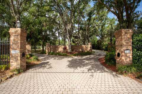 11710 N ARMENIA AVENUE, TAMPA, FL 33612