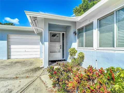 1613 BERWICK COURT, PALM HARBOR, FL 34684