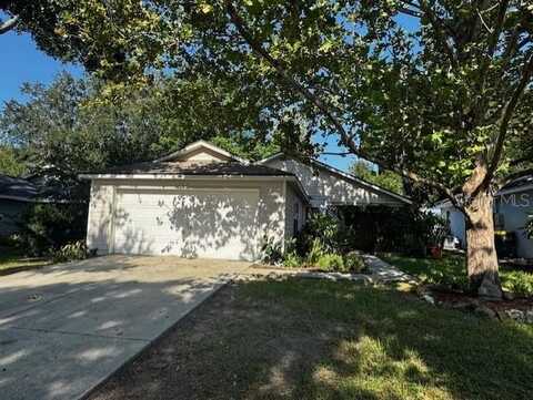 704 KENMOORE COURT, EUSTIS, FL 32726
