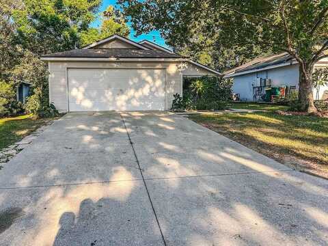 704 KENMOORE COURT, EUSTIS, FL 32726