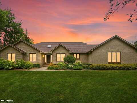 22455 Irwin, Armada, MI 48005