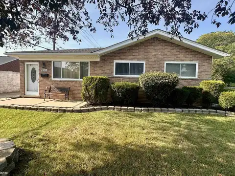 21509 Francis, Saint Clair Shores, MI 48082