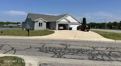 123/125 Pearson, Beaverton, MI 48612